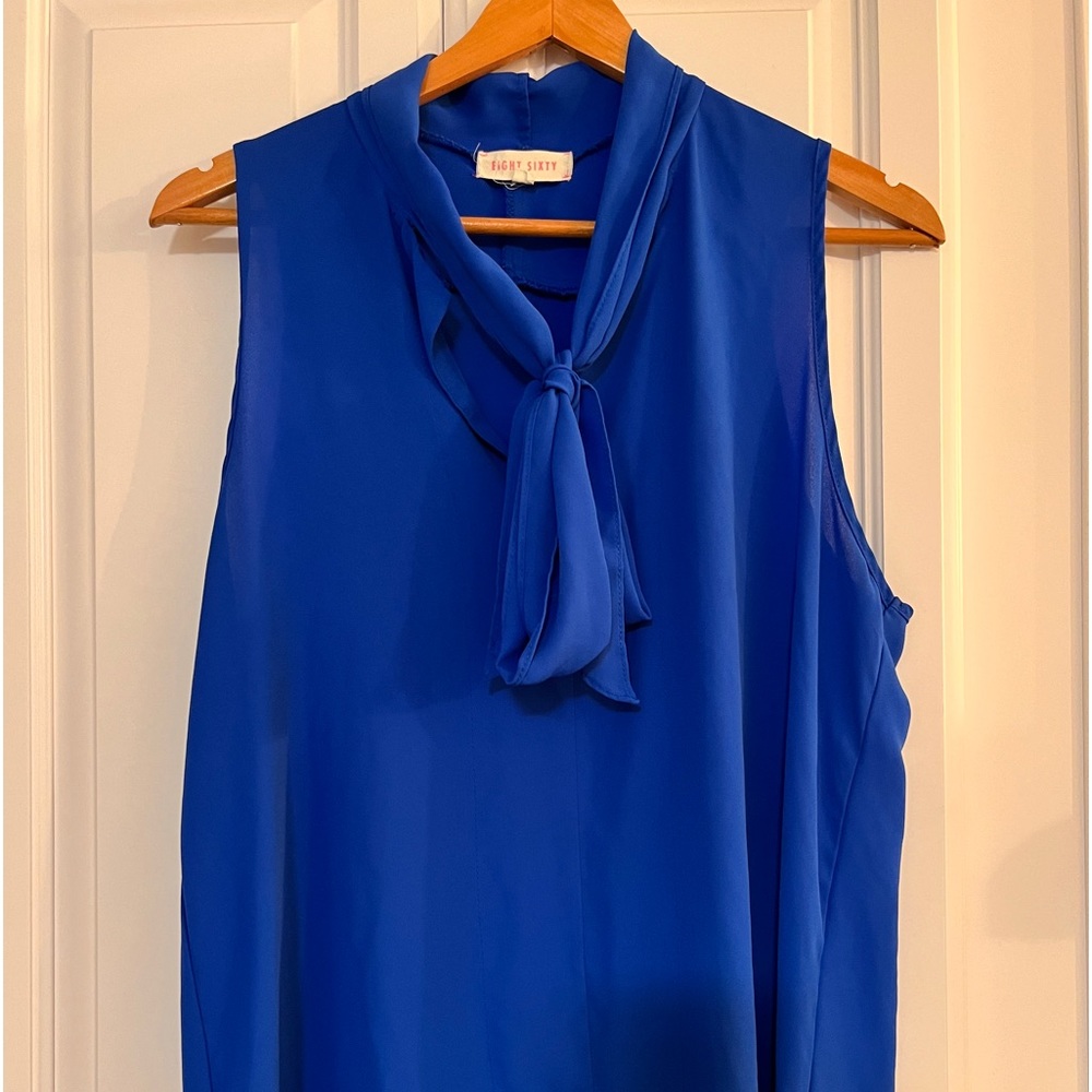 Sleeveless Royal Blue Top with a bow, size Large